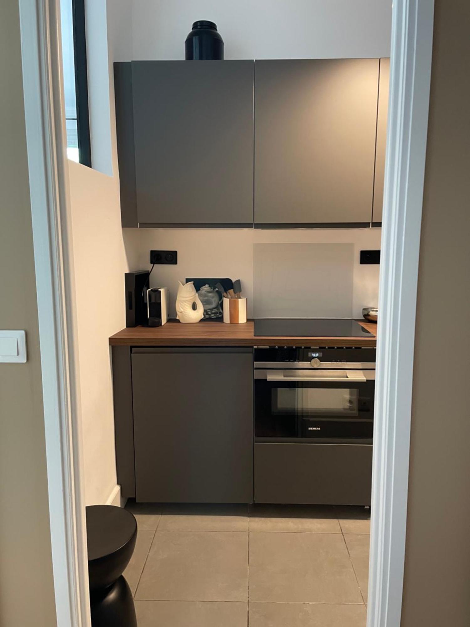 Nimes , Appartement Renove Dans Immeuble Classe. Buitenkant foto