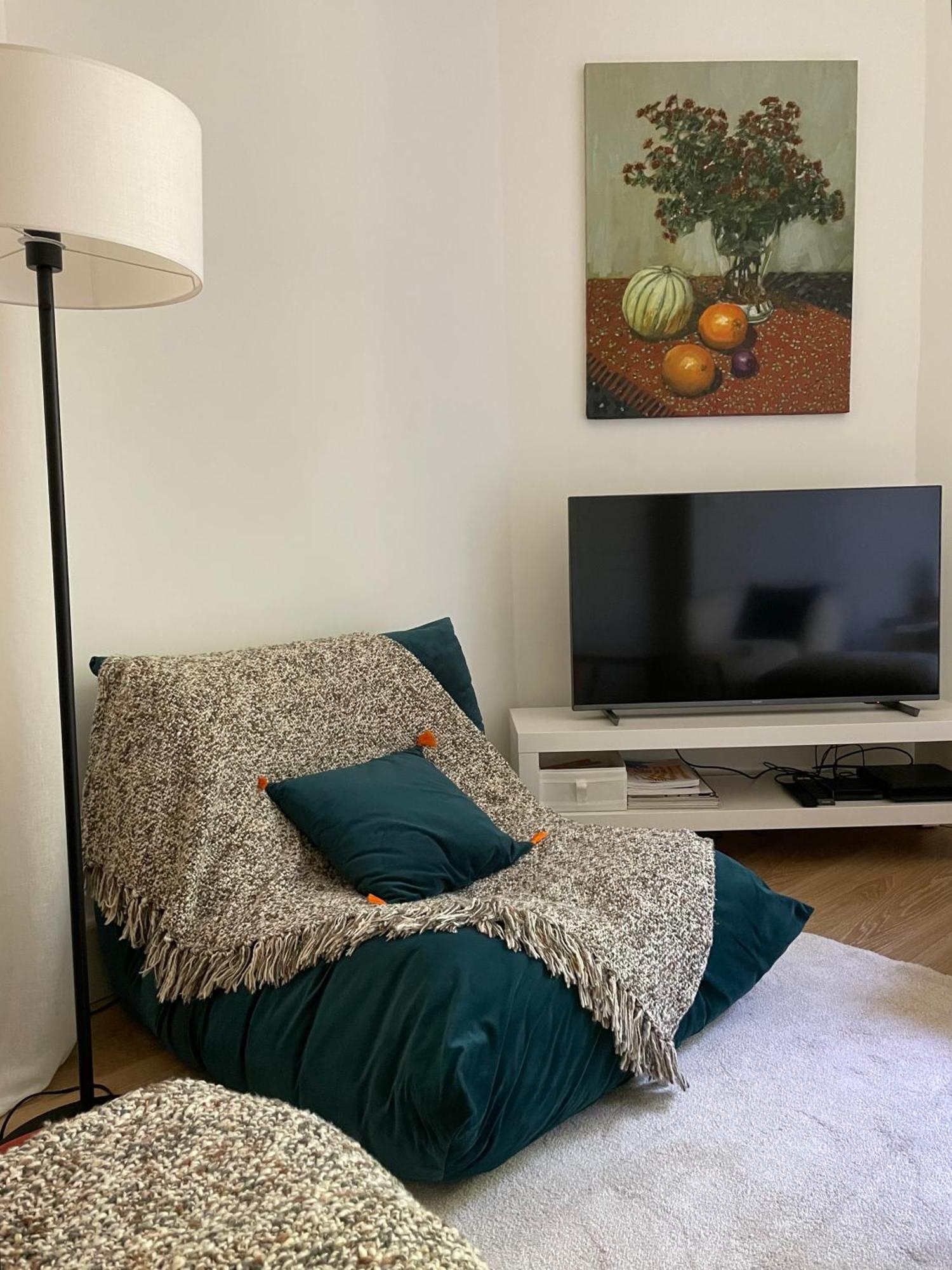 Nimes , Appartement Renove Dans Immeuble Classe. Buitenkant foto