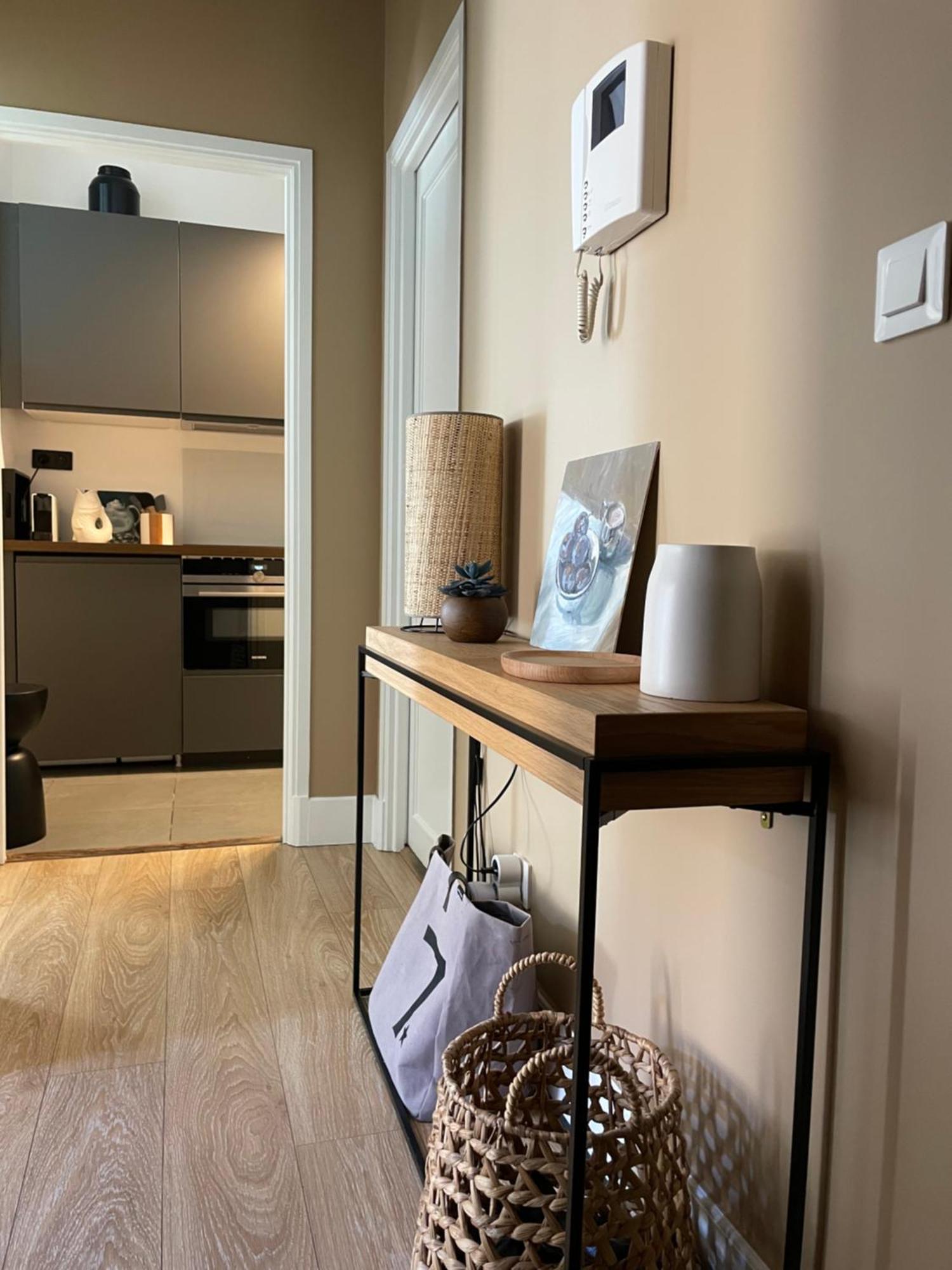 Nimes , Appartement Renove Dans Immeuble Classe. Buitenkant foto